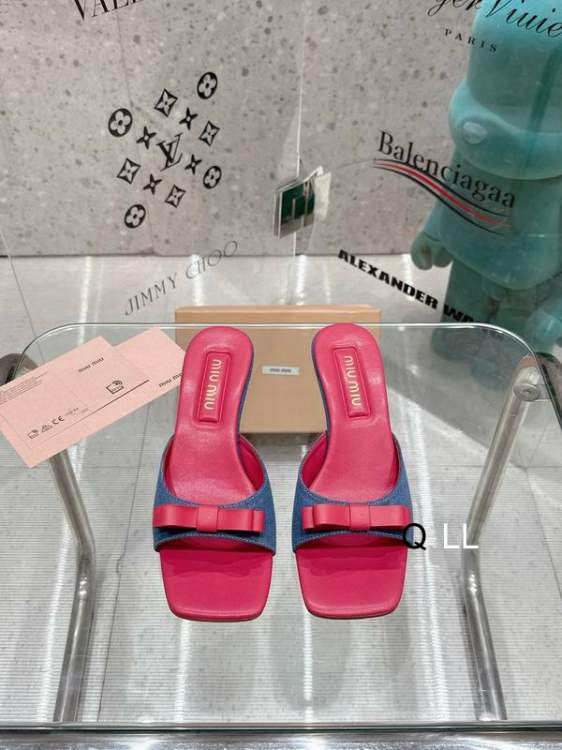 Picture of Miumiu Shoes _SKUMiuMiusz35-40LL050218047